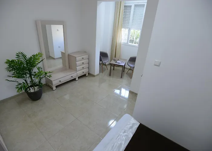 Olga Beach Apartments